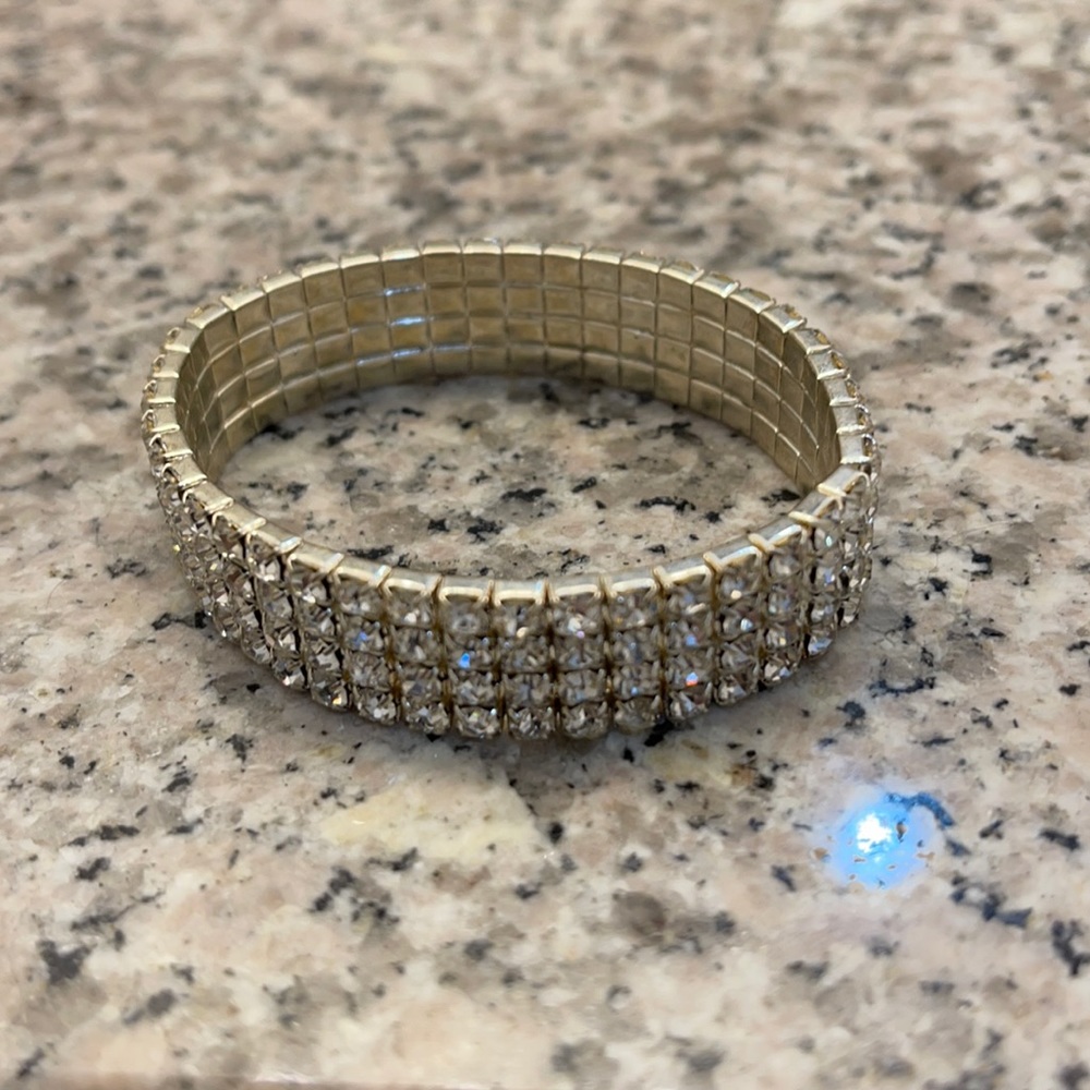 Stretchy Rhinestone Bracelet